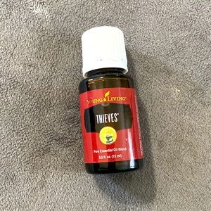 Young Living Thieves Essential Oil 15 ml (unopened)